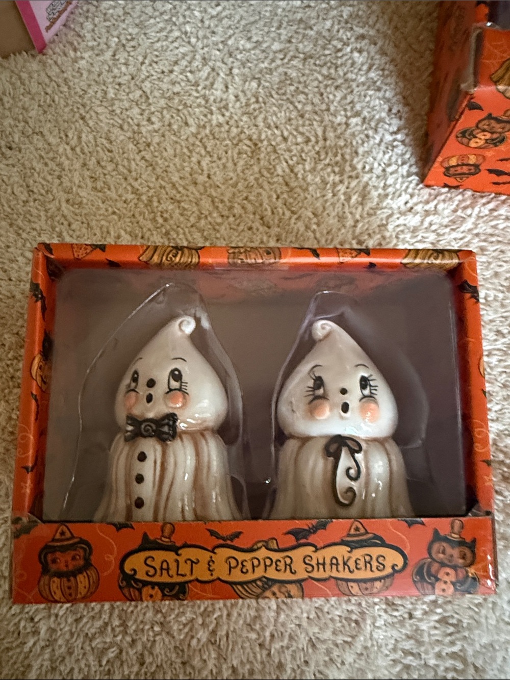 Johanna Parker Halloween Ghost Salt & Pepper Shakers - White Ceramic NWT